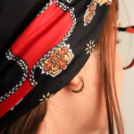 گوشواره حلقه‌ای طلا کم اجرت 18 عیار زنانه ناریا مدل صدفی موجی