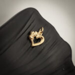 آویز گردنبند طلا کم اجرت 18 عیار زنانه ناریا مدل قلب