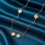 گردنبند طلا کم اجرت 18 عیار زنانه با زنجیر حلقه‌ای (فلامینگو) ناریا مدل چهار ونکلیف تراش
