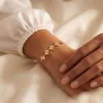 دستبند زنجیری طلا کم اجرت 18 عیار زنانه ناریا مدل پنج ونکلیف تراش